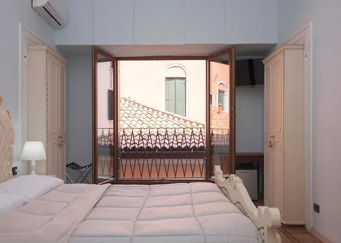 Simon’ Secret Venezia