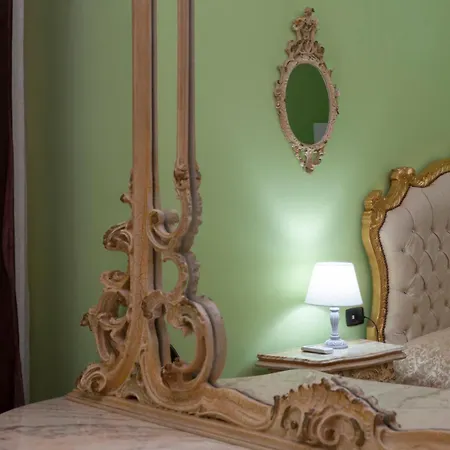 Simon' Secret Guest house